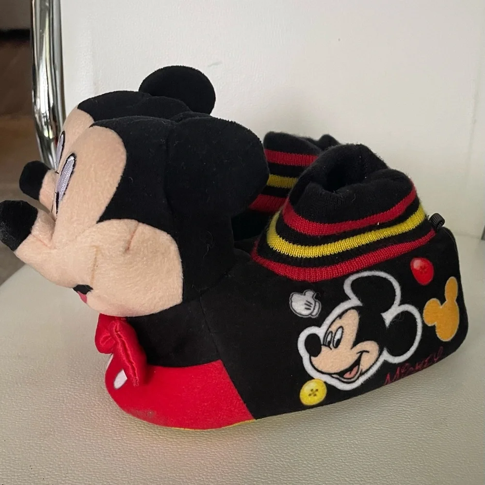 Mickey Mouse Slippers size 9-10